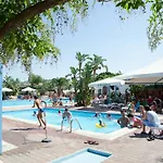 Semesterpark Kamemi Village&camping