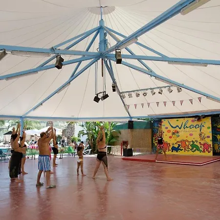 פארק נופש Kamemi Village & ריברה