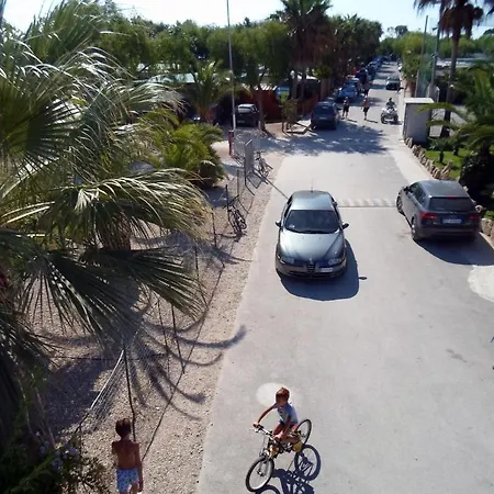 פארק נופש Kamemi Village &
