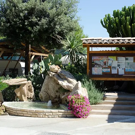 Kamemi Village & פארק נופש