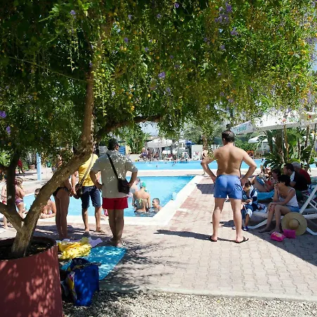 Kamemi Village & Village de vacances Ribera