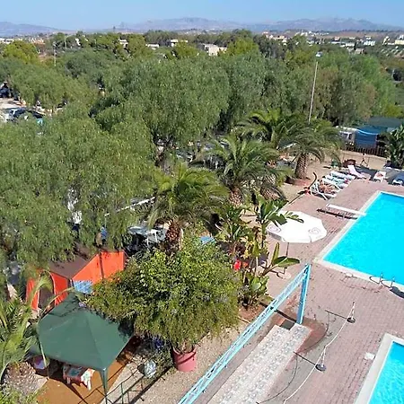 Üdülőpark Kamemi Village & 4*