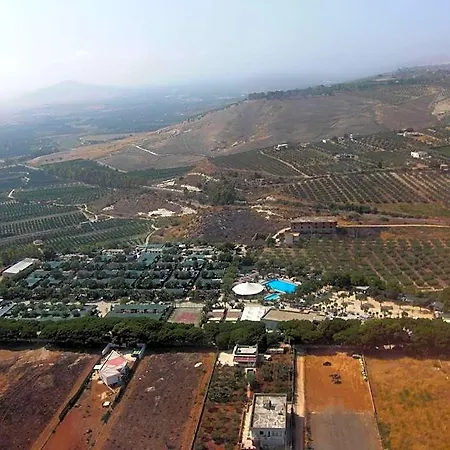 Kamemi Village &