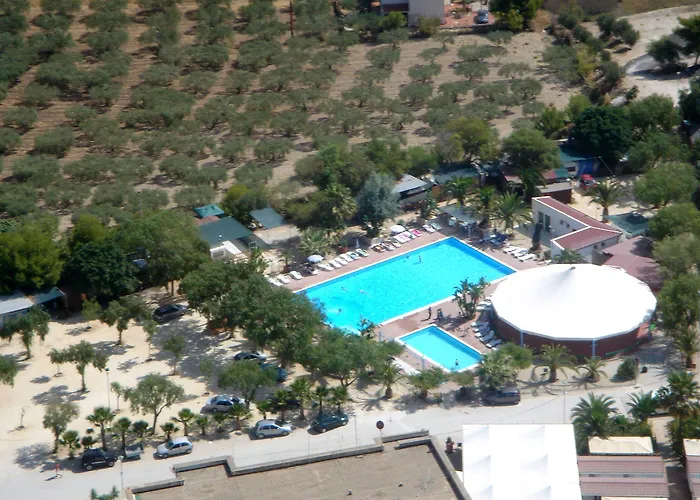 منتزه العطل Kamemi Village & ريبيرا