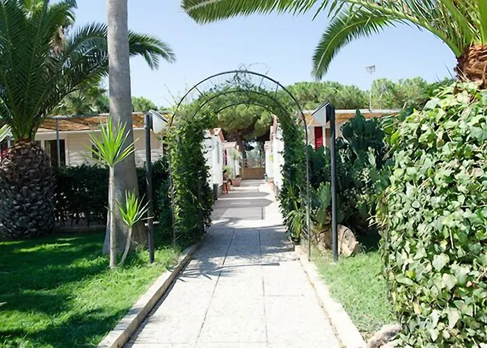 Kamemi Village & 4* ريبيرا