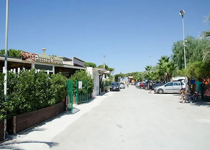 Kamemi Village & منتزه العطل